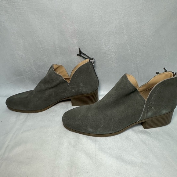 New KENNETH COLE REACTION concrete side way ankle booties Sz 9.5 - Picture 3 of 7